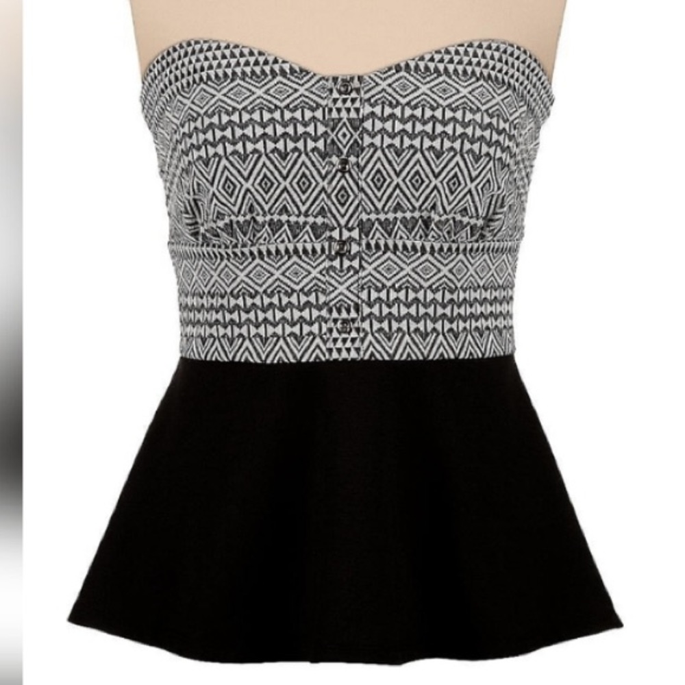 BOGO Maurices Studio-Y Blk/Wht Tribal Print Peplum Tube Top Size XXL Like New!